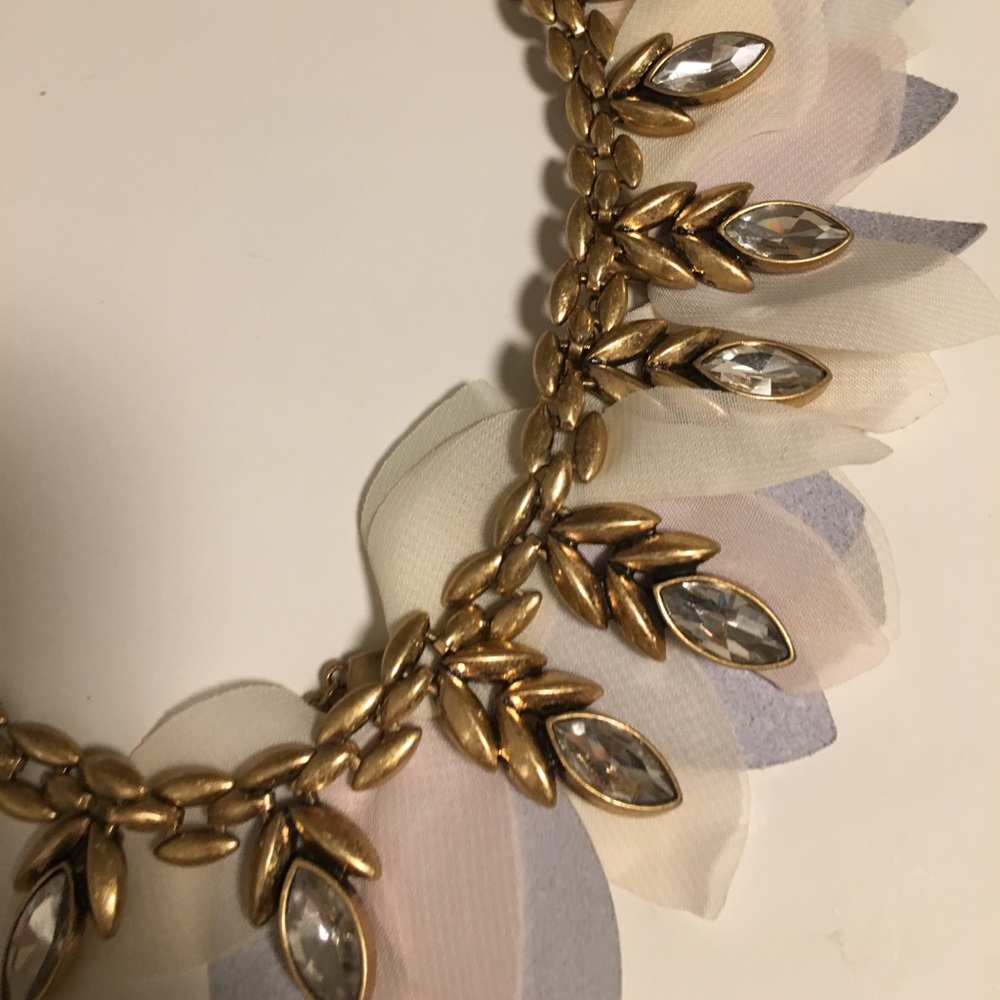 Stella&Dot birdie necklace- detachable piece